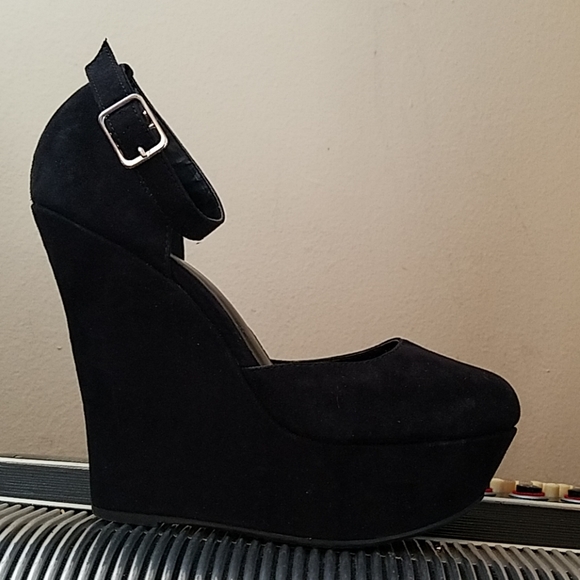 Charlotte Russe Shoes - CUTE CHARLOTTE RUSSE BLCK FABRIC PLATFORM WEDGES